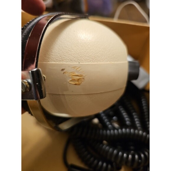 SONIC IV HeadPhones + Master Control Center + Original Box Rare tested working - Picture 3 of 16